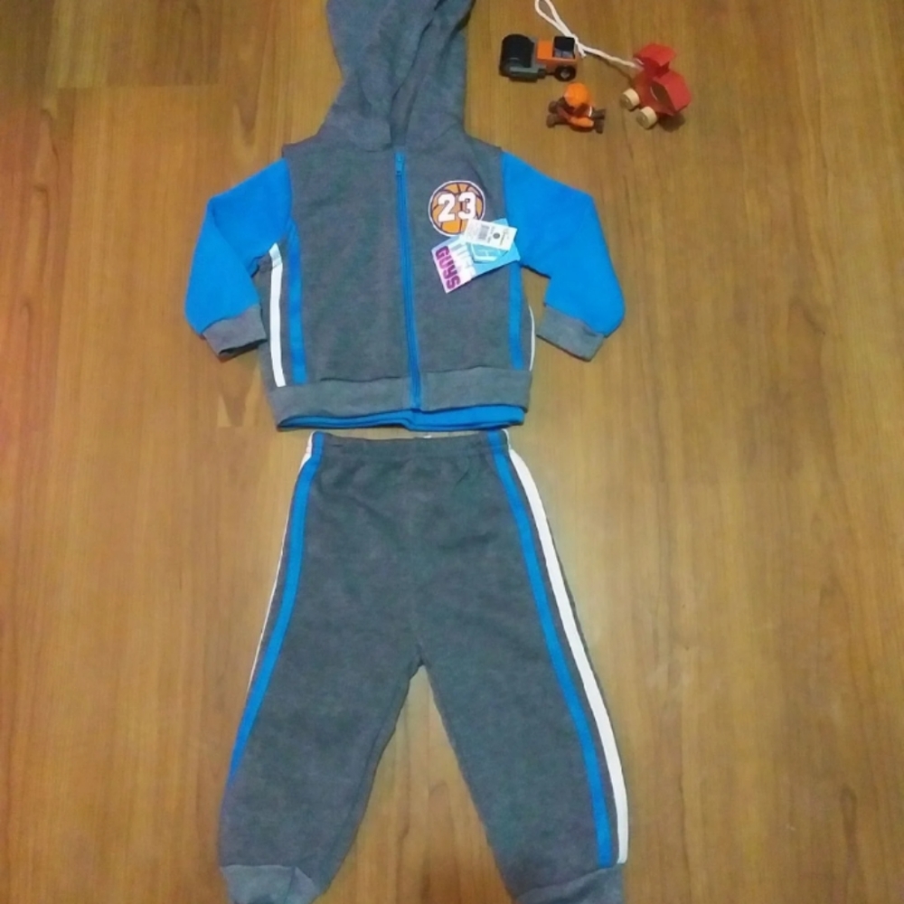 NWT Toddler 3-pc hooded vest & jogger set